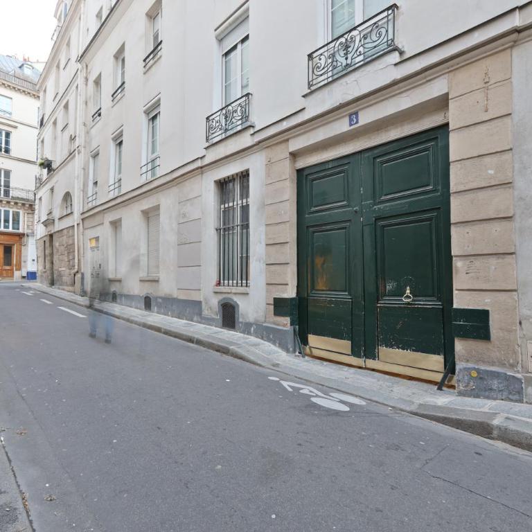 Quartier Palais Royal-Studio Apartment Free Netflix - Studio with Sofa Bed - 10
