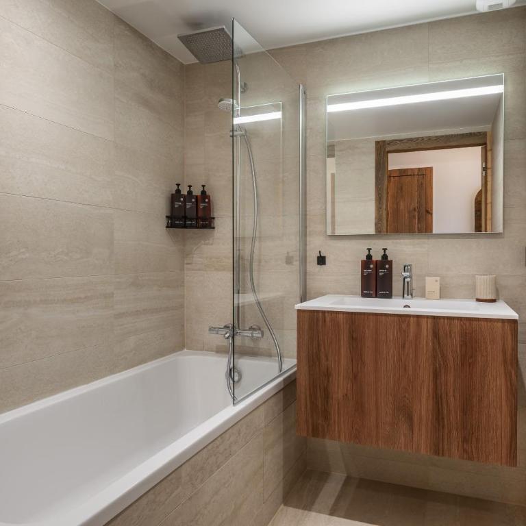 Apartment Mont Choisy Alpe d'Huez - by EMERALD STAY - Appartement 3 Chambres - 29