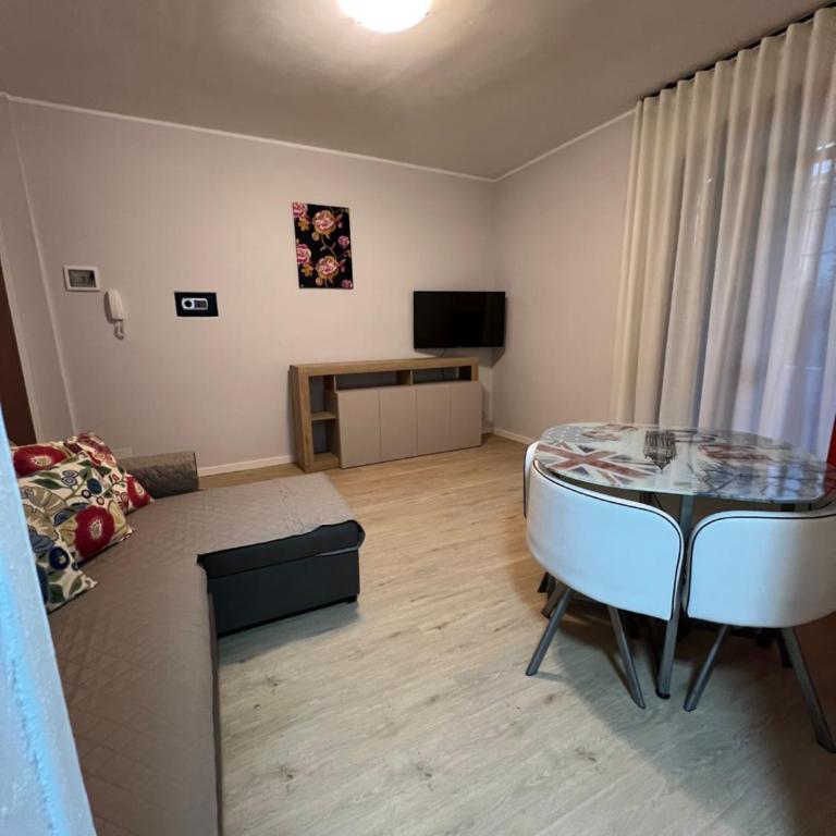 Blue Garda Apartment - One-Bedroom Apartment - 4