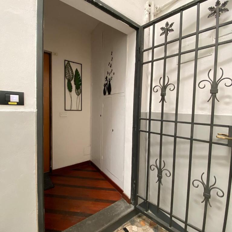 Attico San Vitale City Center - Two-Bedroom Apartment with Terrace - 26