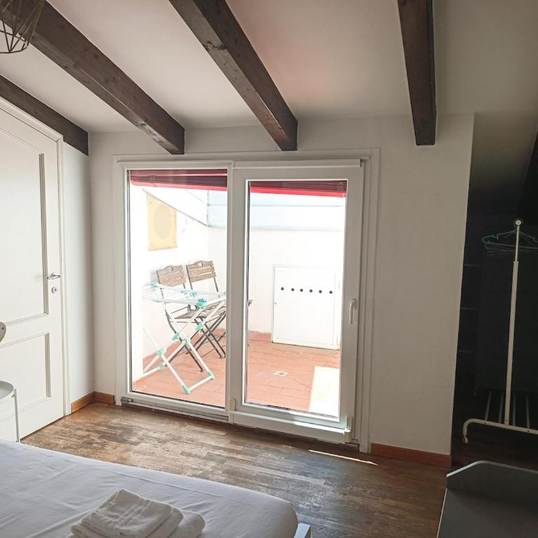 Attico San Vitale City Center - Two-Bedroom Apartment with Terrace - 17