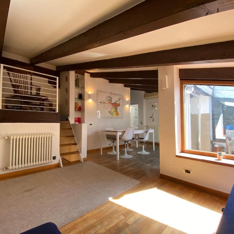 Attico San Vitale City Center - Two-Bedroom Apartment with Terrace - 18
