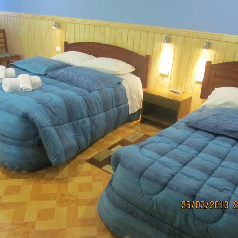 Patagonia Swiss House - Standard Triple Room with Private Bathroom - 3