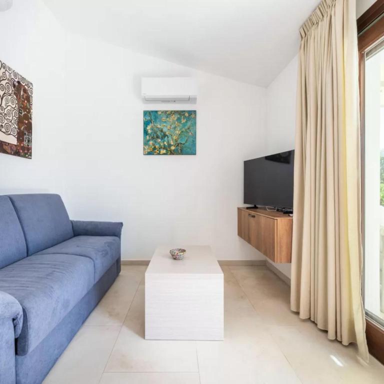Elegant villa with private pool in San Teodoro - Villa - 13