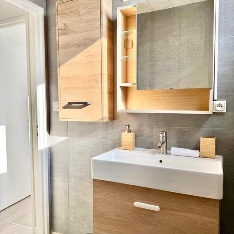 Douceurs de Jeanne - Appartement 2 chambres au pied de la gare - Apartment mit 2 Schlafzimmern - 20