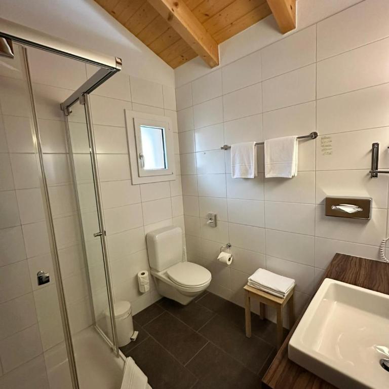 Chalet Gafri -Boutique B&B - comfort and hospitality - near Interlaken - Superior Familienzimmer - 10