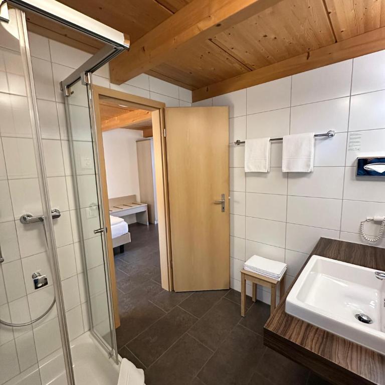 Chalet Gafri -Boutique B&B - comfort and hospitality - near Interlaken - Superior Doppelzimmer - 4