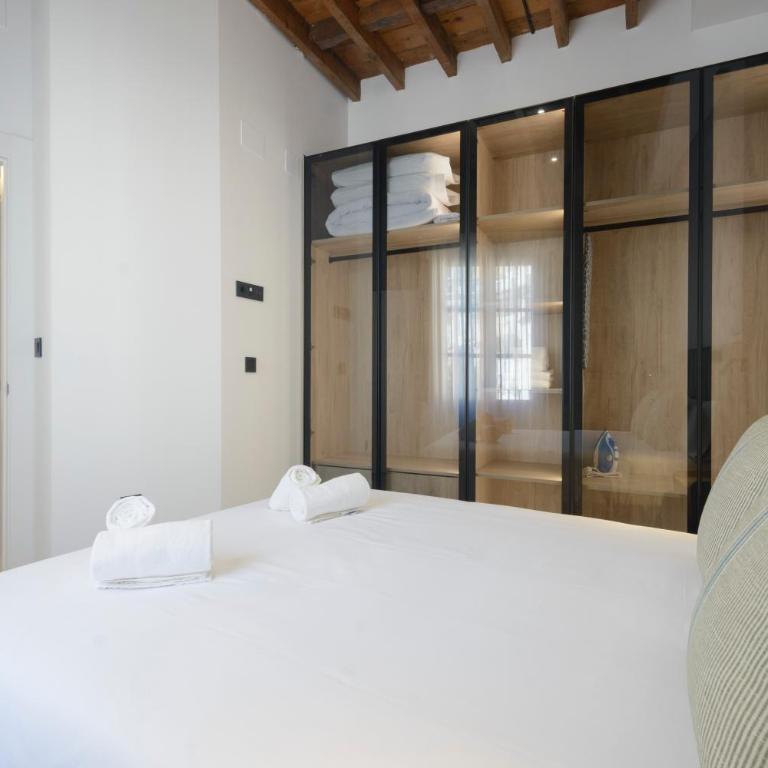 Escolástica Suites Centro - Two-Bedroom Apartment with View - 16