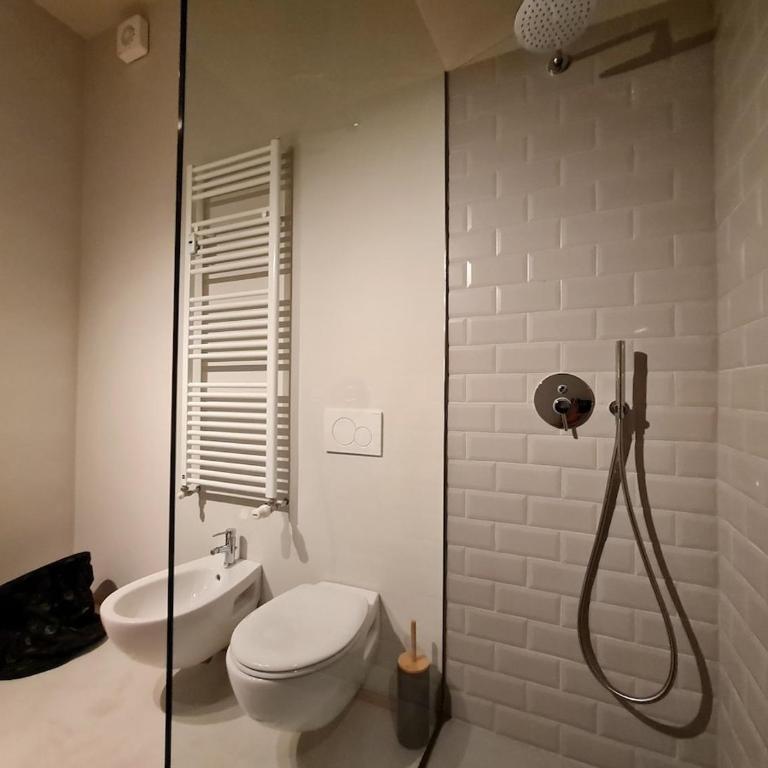 Modern Loft a few stops from the city center - Appartamento con 1 Camera da Letto - 5
