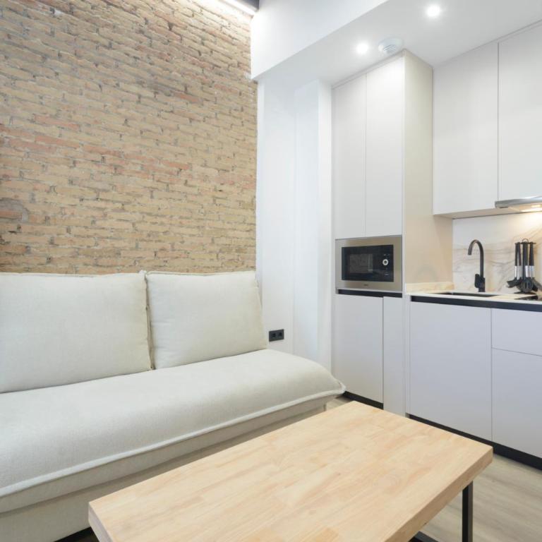 Escolástica Suites Centro - Two-Bedroom Apartment with View - 8