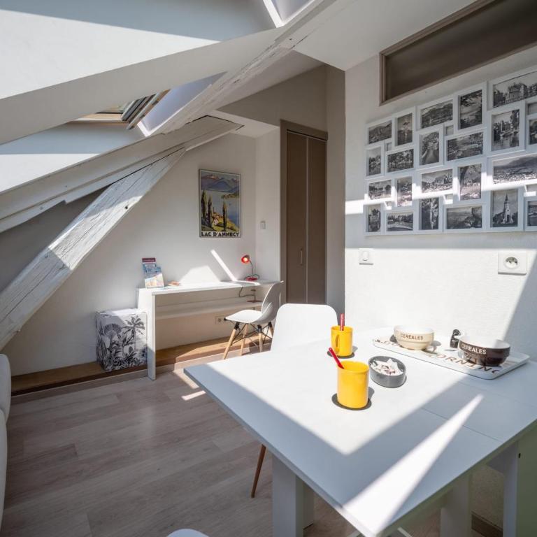 Studio sous les toits Annecy Centre-Ville - Appartamento con 1 Camera da Letto - 1