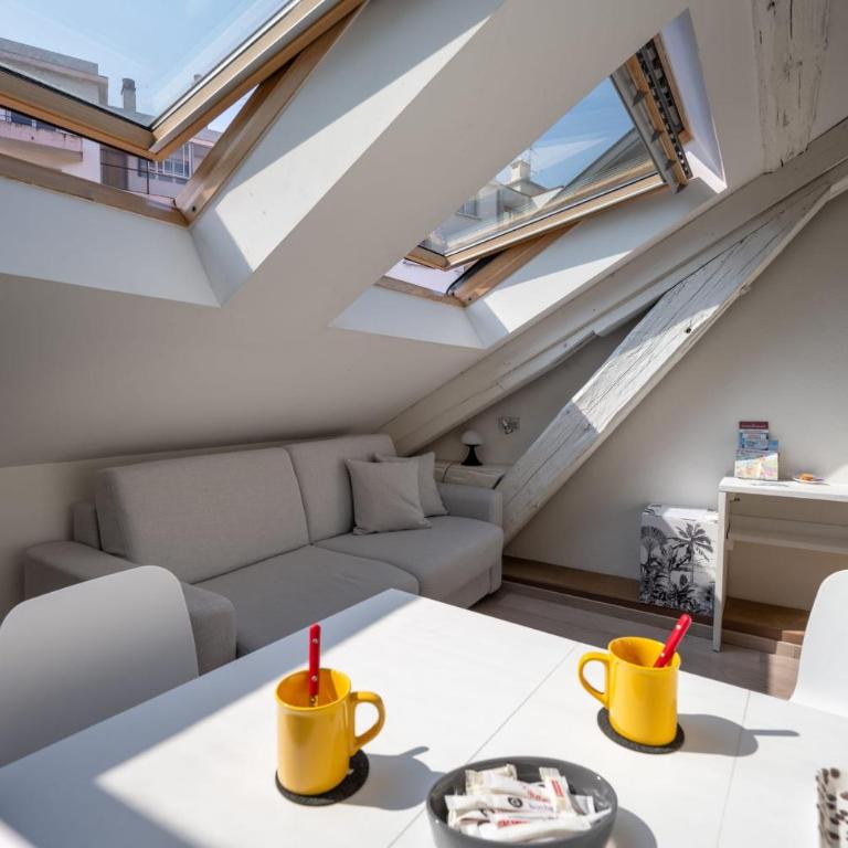 Studio sous les toits Annecy Centre-Ville - Appartamento con 1 Camera da Letto - 5