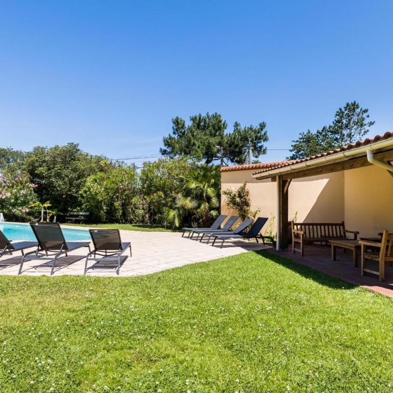 HACIENDA KEYWEEK Villa Familiale avec Piscine Jardin Sauna à Anglet - Villa - 4