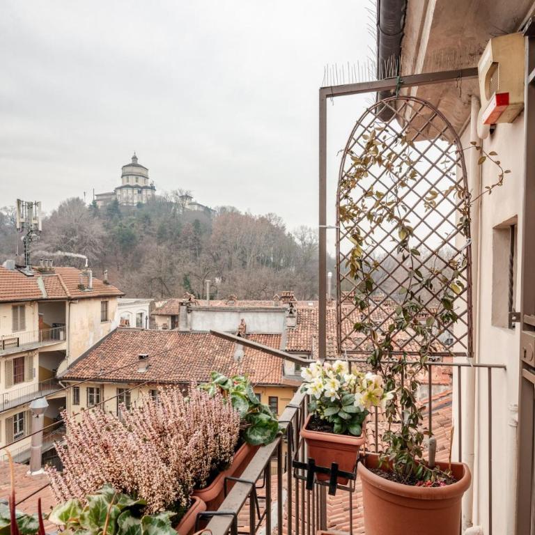 Panoramic apartment overlooking the Po River - One-Bedroom Apartment - 14