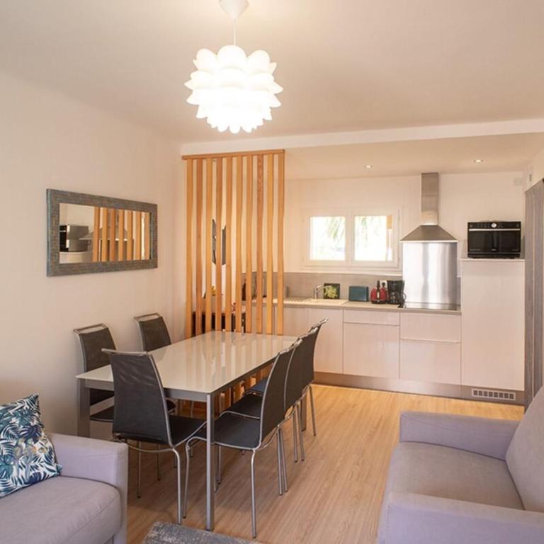 66B - Beautiful flat 800m from the sea with private parking - One-Bedroom Apartment - 1