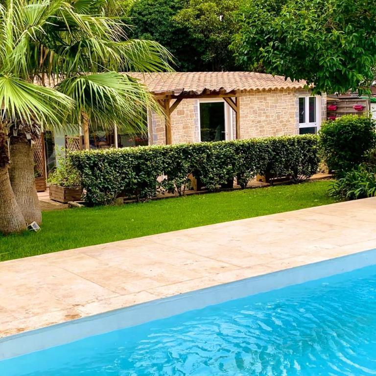 Gîte Piscine - Maison de Vacances - 4