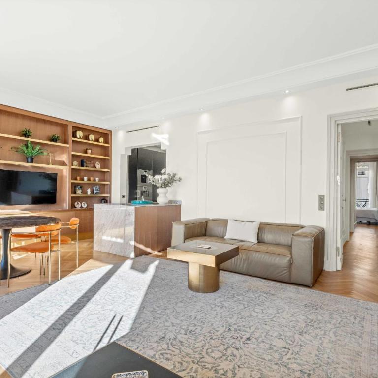 REF 1553 - Cannes Center - Sea view apartment for rent - Apartment - 3