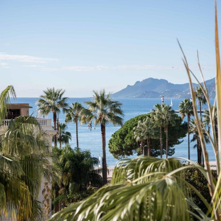 REF 1553 - Cannes Center - Sea view apartment for rent - Apartment - 30