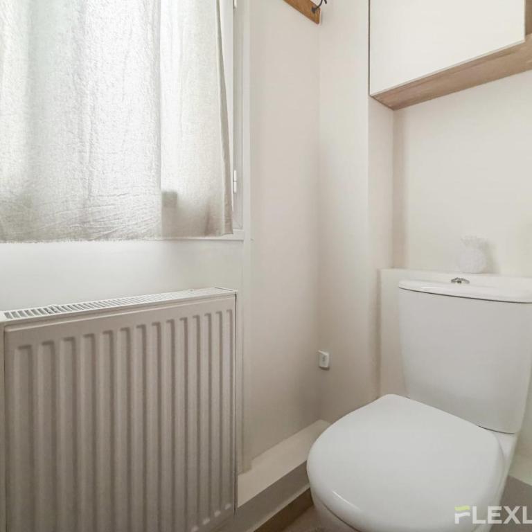 Mignon studio dans Paris 18ème - Studio - 11