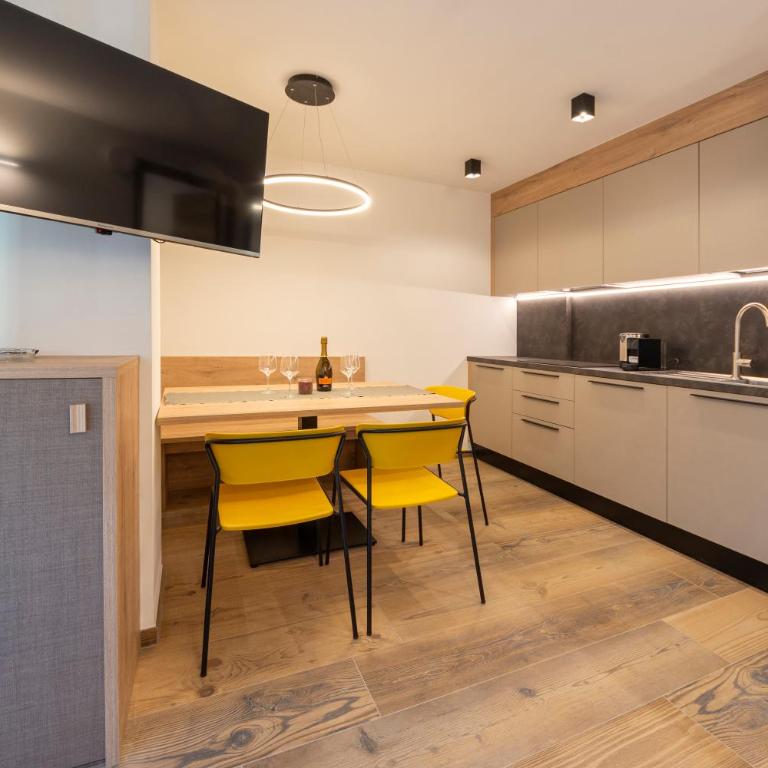 Vacanze la Malga - Appartamento con 2 Camere da Letto - 2