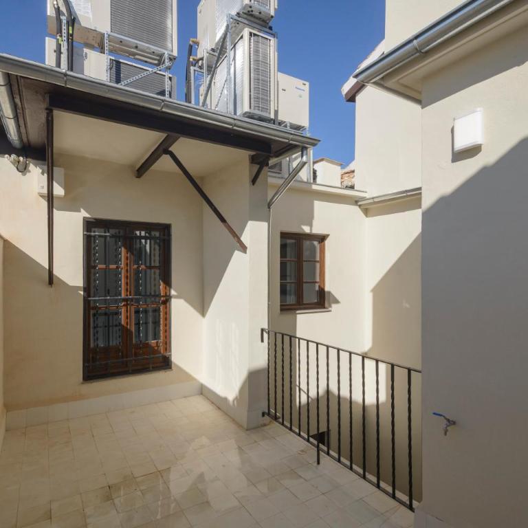 Escolástica Suites Centro - Studio with Terrace - 3
