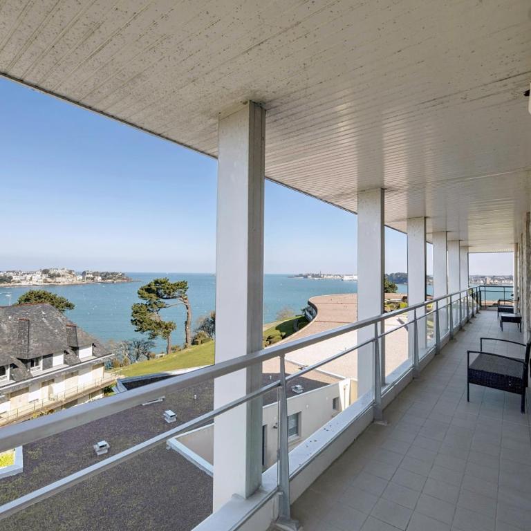 La Ronceray - Appartement 2 Chambres avec Balcon et Vue sur la Mer - 44
