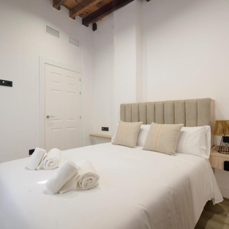 Escolástica Suites Centro - Two-Bedroom Apartment with Balcony - 8