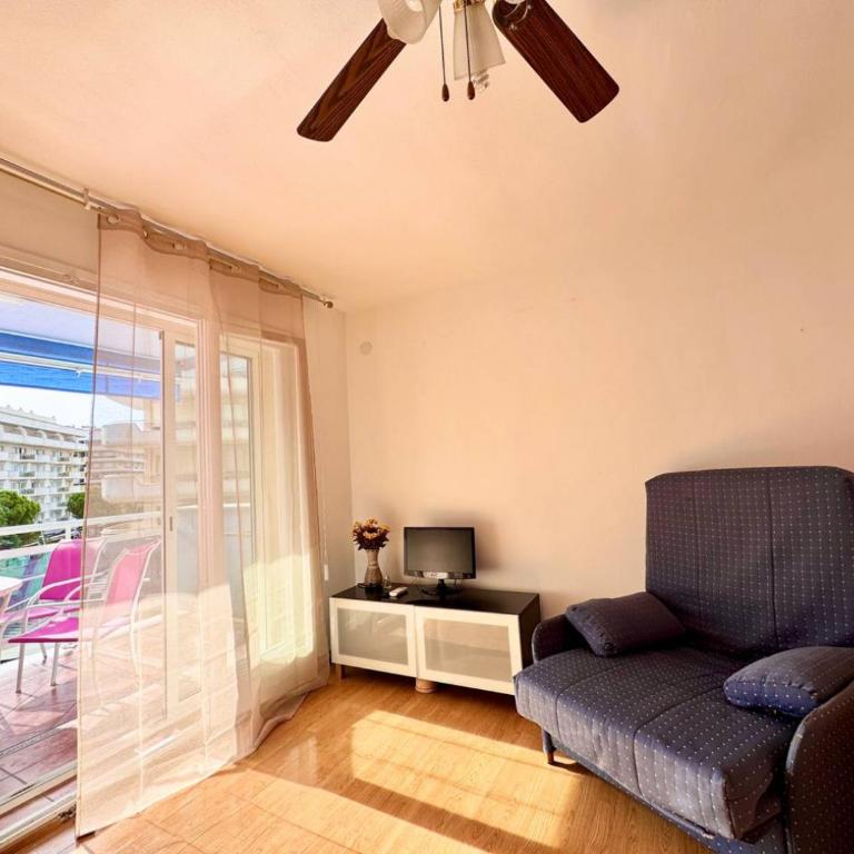 Apartsalou Oasis - One-Bedroom Standard Apartment - 3