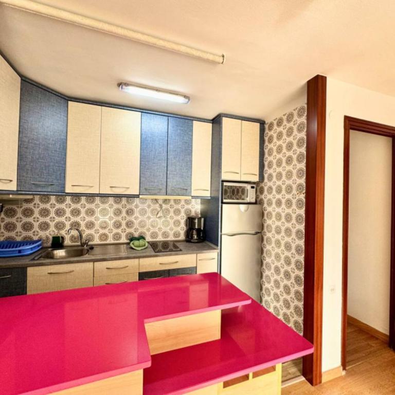 Apartsalou Oasis - One-Bedroom Standard Apartment - 7