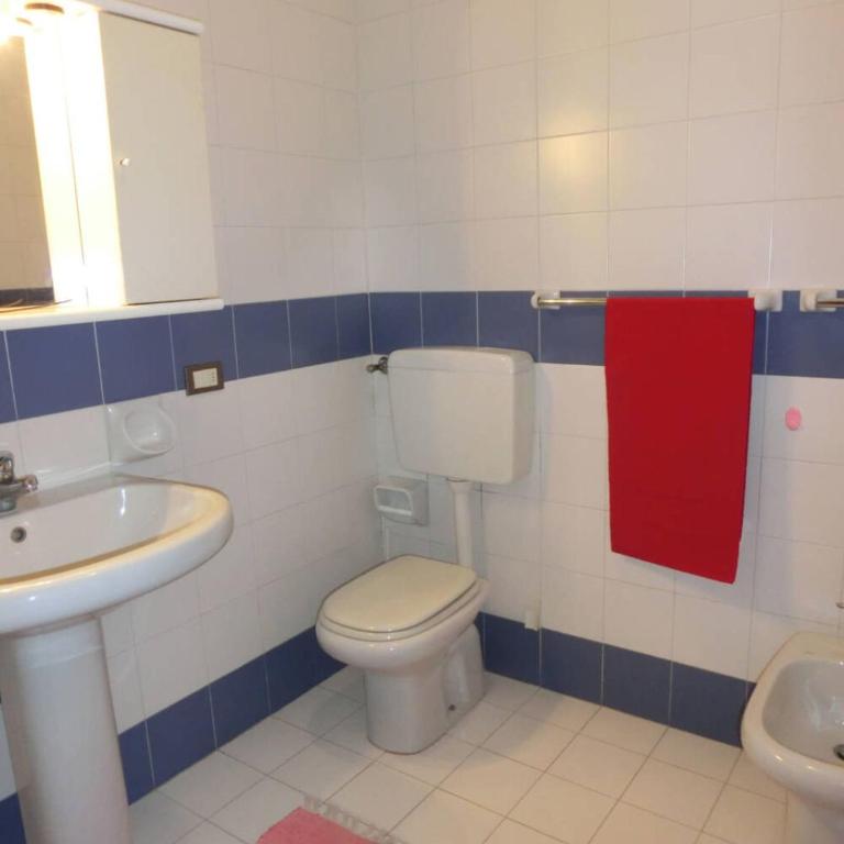 Flat in residence with swimming pool and balcony - Appartamento - 6