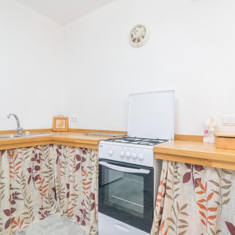 Sa Marina -Covamarina- - Five-Bedroom Villa - 36