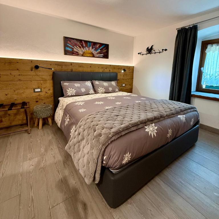 B&B Ciesa la Vèrda - Camera Matrimoniale con Bagno Privato - 1