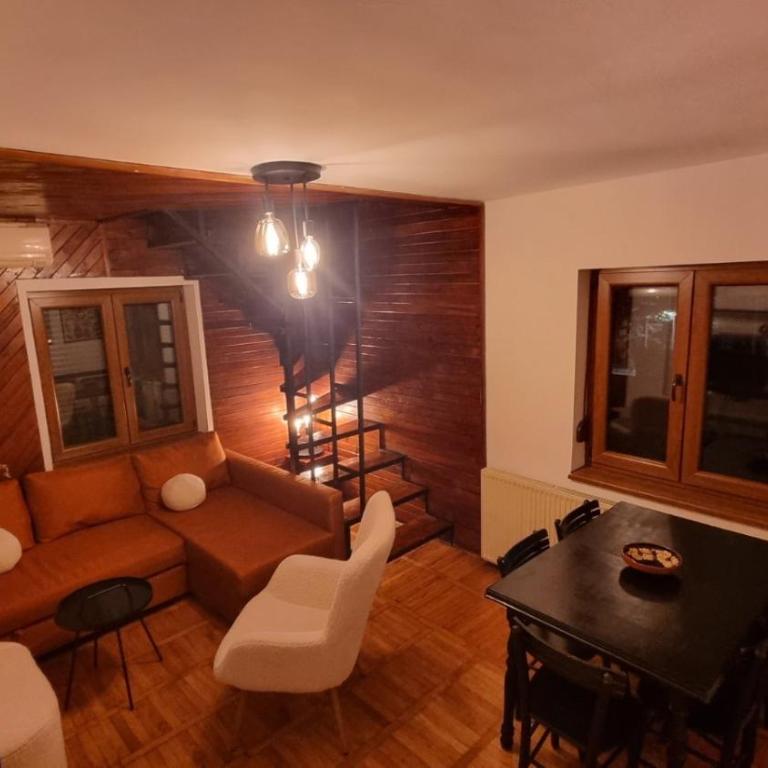 Vila Lika - Three-Bedroom Villa - 9