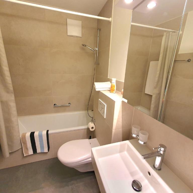 Ferienwohnung Parkareal Davos - freier Blick auf Berge, ruhig, sonnig, SW-Balkon, Parkplatz - Apartment mit 1 Schlafzimmer - 13