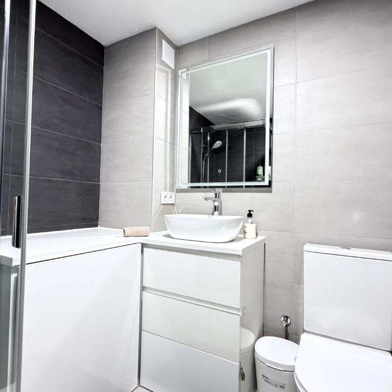 Centrico y luminoso apartamento en Torremolinos - Apartamento de 1 dormitorio - 13