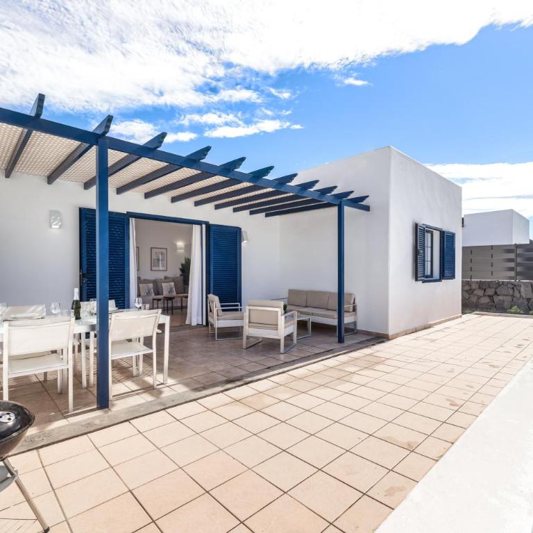 Lanzarote Villa Volcan 10- Private Heated Pool - Two-Bedroom Villa - 6