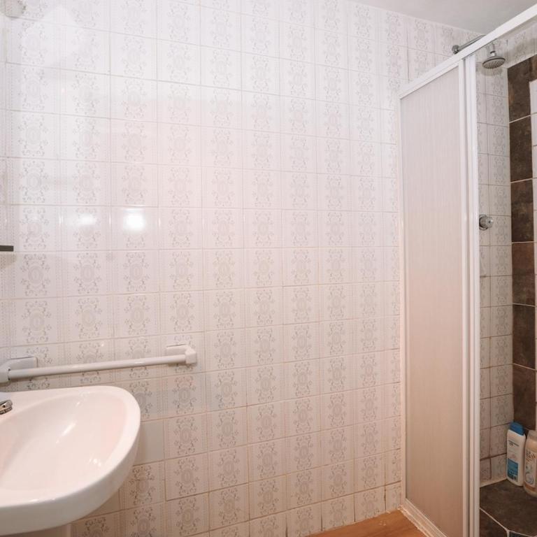 Central City Retreat - Apartment - 9