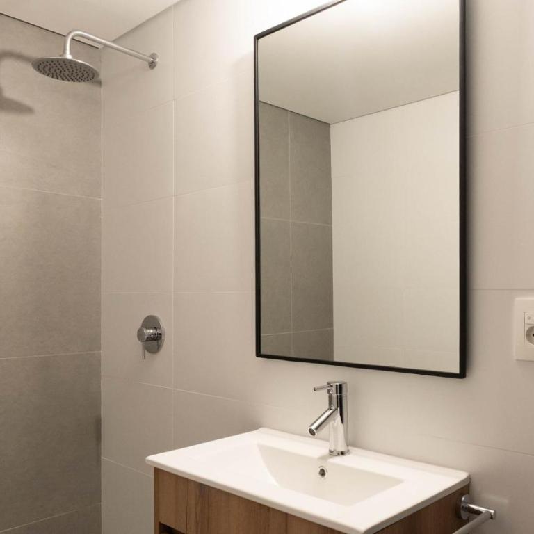 Lake Life Exclusivo apartamento en Parque Miramar - Two-Bedroom Apartment - 11