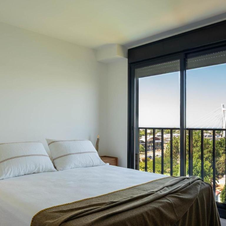 Lake Life Exclusivo apartamento en Parque Miramar - Two-Bedroom Apartment - 10