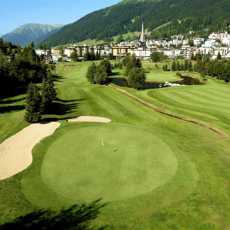 Ferienwohnung Parkareal Davos - freier Blick auf Berge, ruhig, sonnig, SW-Balkon, Parkplatz - Apartment mit 1 Schlafzimmer - 30