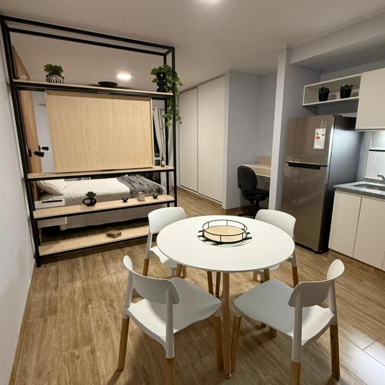Monoambiente en pleno centro - Apartamento de 1 dormitorio - 2