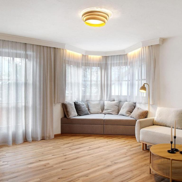 Haus Wallner - Deluxe Apartment mit Balkon und 2 Schlafzimmern - 1