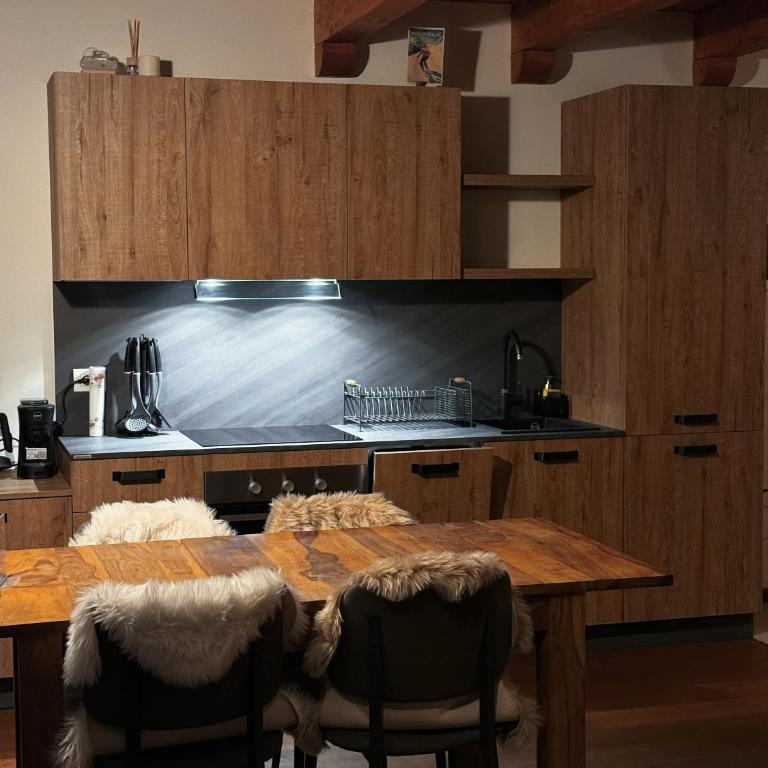 Maison Poluc - Maison Monte Rosa - Appartamento Superior con 1 Camera da Letto e Balcone - 55