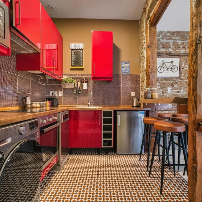 Nice apartment in Tirso de Molina - Apartment - 3