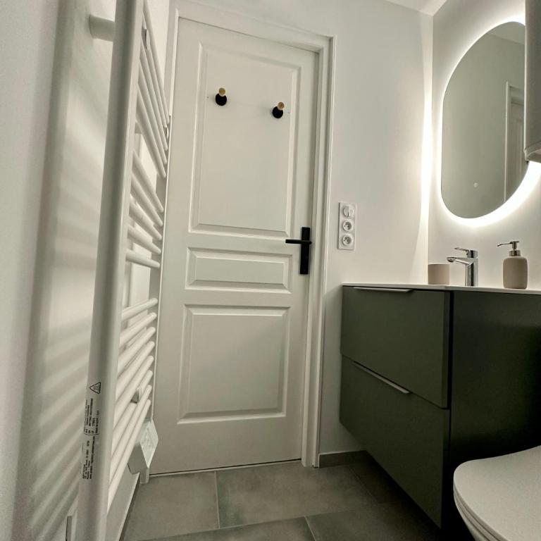 Mazet vue mer et piscine chauffée - One-Bedroom Apartment - Non-Smoking - 15