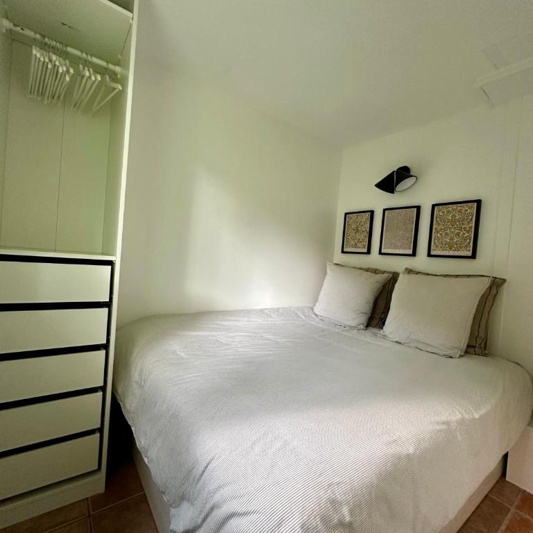 Mazet vue mer et piscine chauffée - One-Bedroom Apartment - Non-Smoking - 17