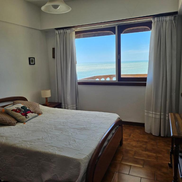 Departamento frente a Playa Grande con pileta y cochera - Vista espectacular - Two-Bedroom Deluxe Apartment with Ocean View - 3