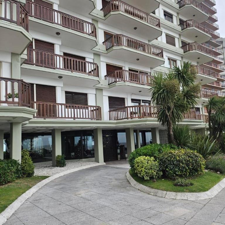 Departamento frente a Playa Grande con pileta y cochera - Vista espectacular - Two-Bedroom Deluxe Apartment with Ocean View - 8