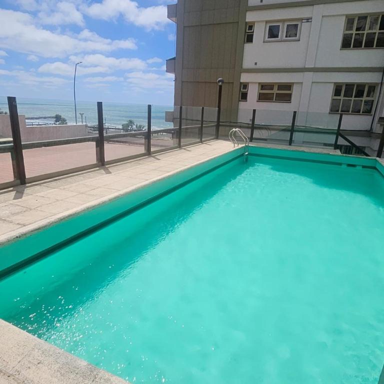 Departamento frente a Playa Grande con pileta y cochera - Vista espectacular - Two-Bedroom Deluxe Apartment with Ocean View - 4