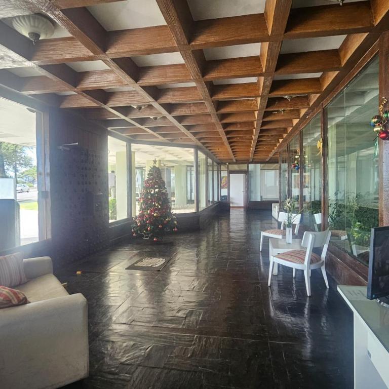 Departamento frente a Playa Grande con pileta y cochera - Vista espectacular - Two-Bedroom Deluxe Apartment with Ocean View - 21